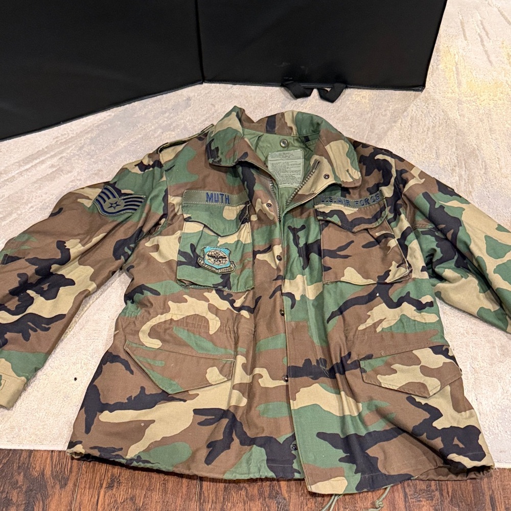 US Air Force Jacket Mens Large Woodland Camo Cold Weather‎ Field Coat Military